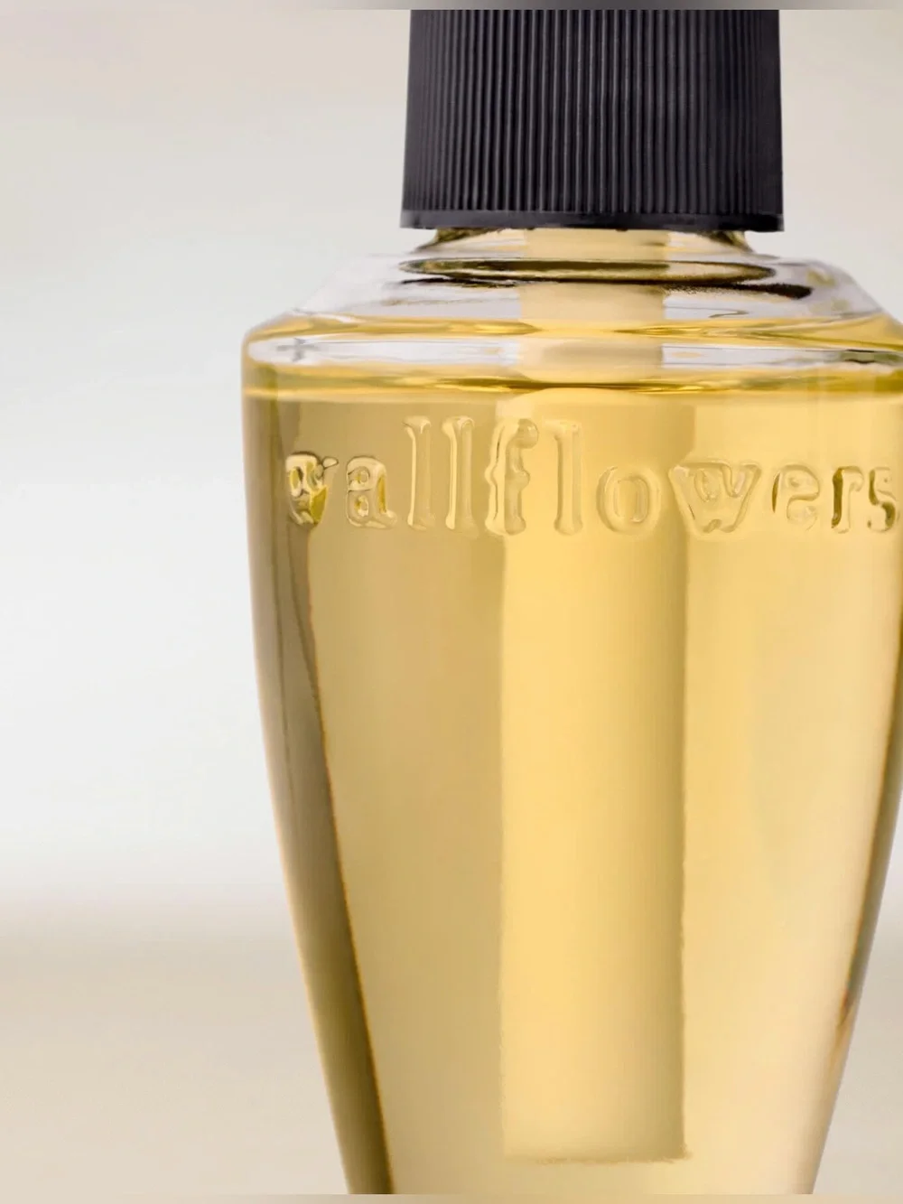 Wallflower Poolside Cabana Home Fragrance Refill — Fruity & Bright